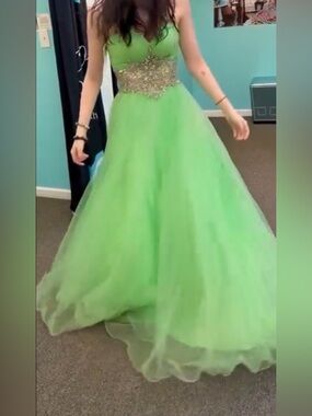 Envious Couture Formal Prom Gown Size 0-2
